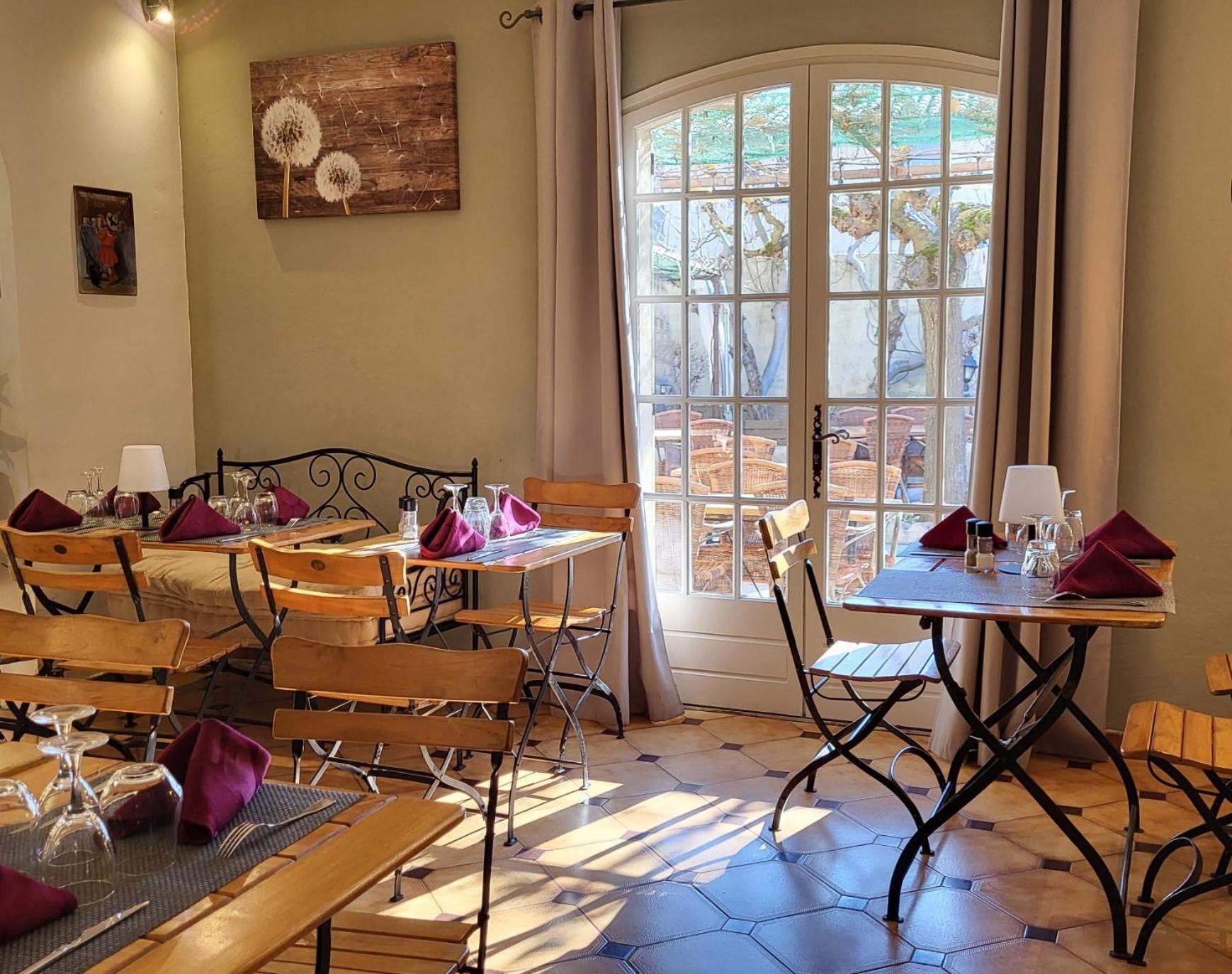 Auberge de la Table Ronde Vinon-sur-Verdon Exterior foto